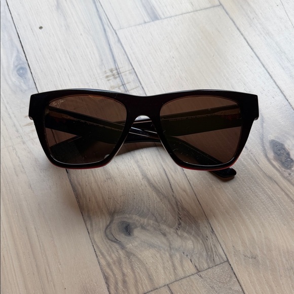 Maui Jim Ekolu MJ867 24E Sunglasses Tortoise 63.5mm Womenswear